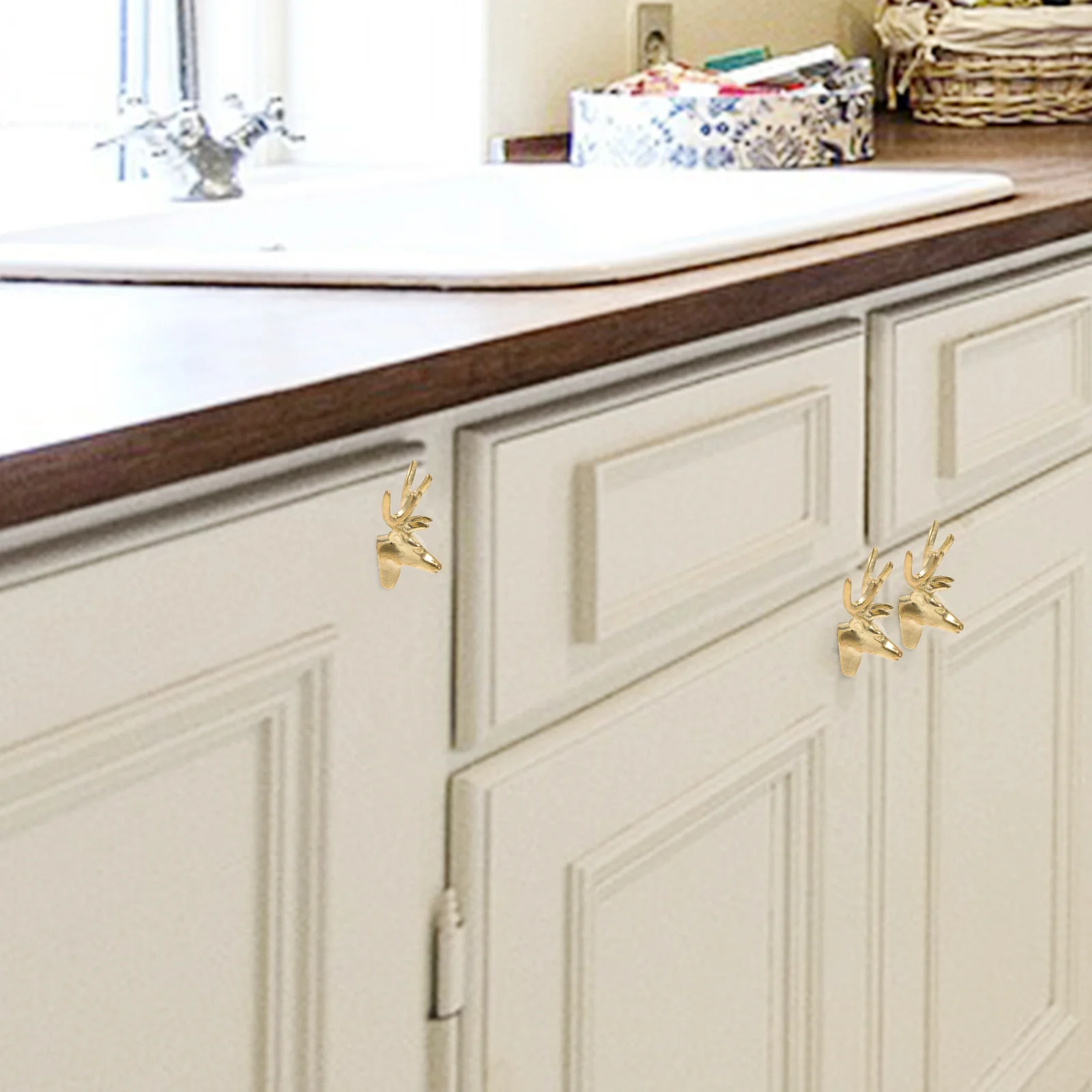 Brass Deer Head Drawer Pulls Vintage Metal Cabinet Handles For Furniture Wardrobe Door Knobs Retro Dresser Handle
Brass Deer Head Drawer Pulls Vintage Metal Cabinet Handles For Furniture Wardrobe Door Knobs Retro Dresser Handle