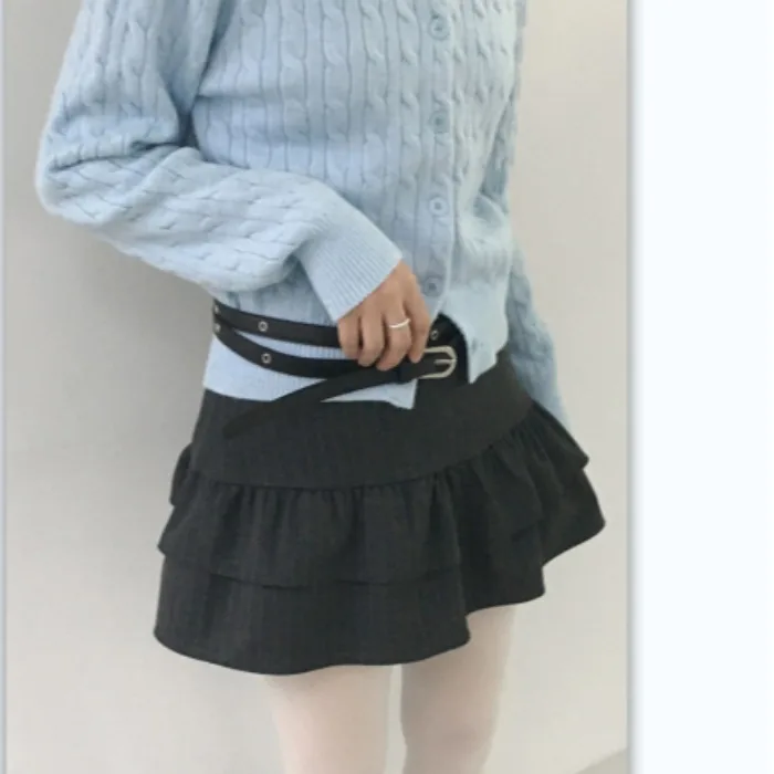 Fashionable Korean Style A-Line Skirt with Pleated Waist And Stripe Design Early Spring New Arrival Ladies Skort
Fashionable Korean Style A-Line Skirt with Pleated Waist And Stripe Design Early Spring New Arrival Ladies Skort