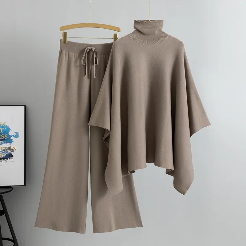 Fall Winter New Fashion Women's High Collar Cloak Knitted Wide Leg Pants Elegant Set Three Piece Suite Long Sleeve Glue Pattern
Fall Winter New Fashion Women's High Collar Cloak Knitted Wide Leg Pants Elegant Set Three Piece Suite Long Sleeve Glue Pattern