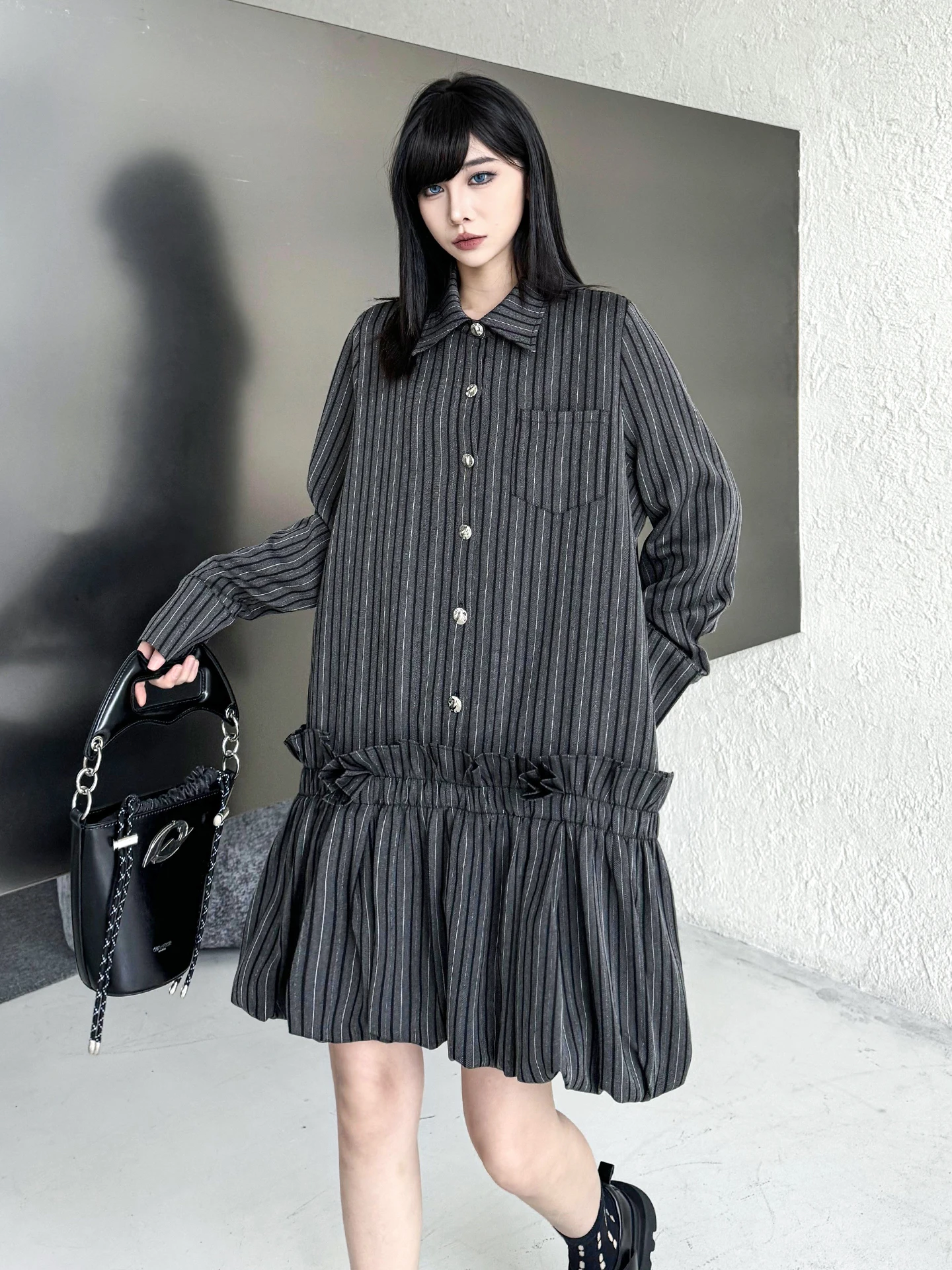Elegant Long Sleeve Striped Shirt Dress Women's Spring New Style Bellflower Slimming Skirt City Commute H-Shape Polyester Fiber
Elegant Long Sleeve Striped Shirt Dress Women's Spring New Style Bellflower Slimming Skirt City Commute H-Shape Polyester Fiber