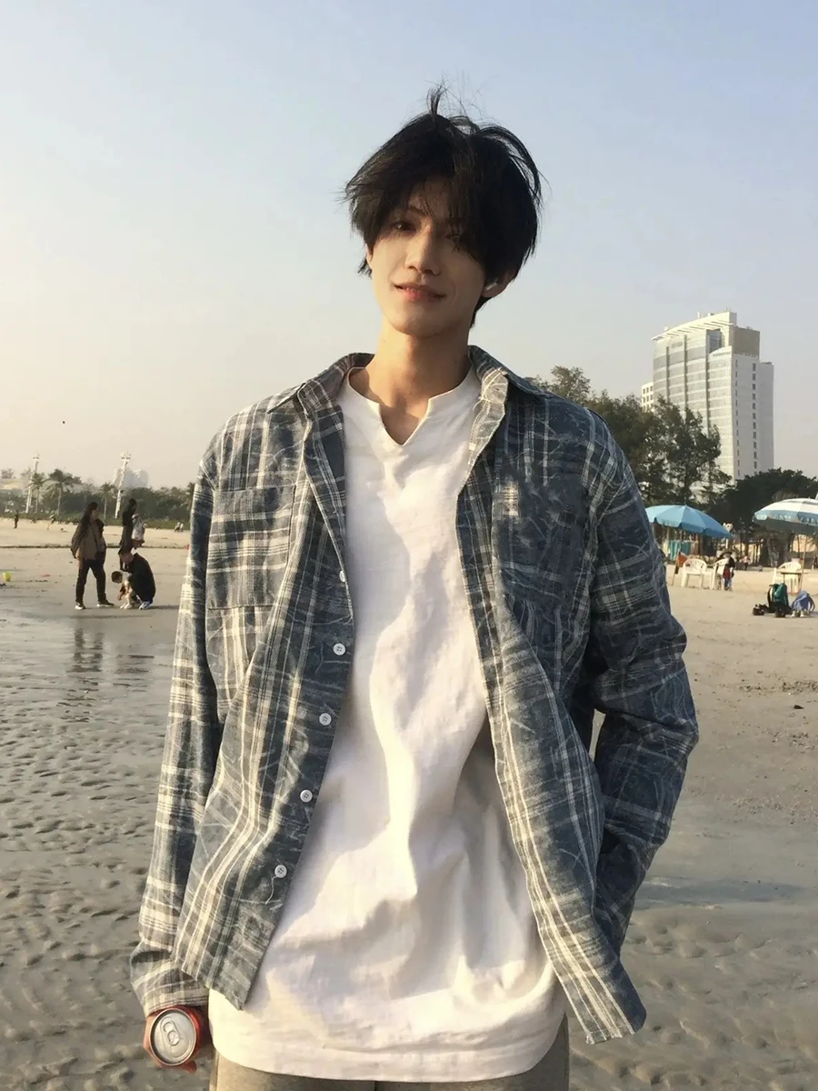 Blue Plaid Long Sve irt Men's Spring Autumn Youth Sle Cleanfit Outerwear Loose Fit Iron Free Faionable Button up
Blue Plaid Long Sve irt Men's Spring Autumn Youth Sle Cleanfit Outerwear Loose Fit Iron Free Faionable Button up