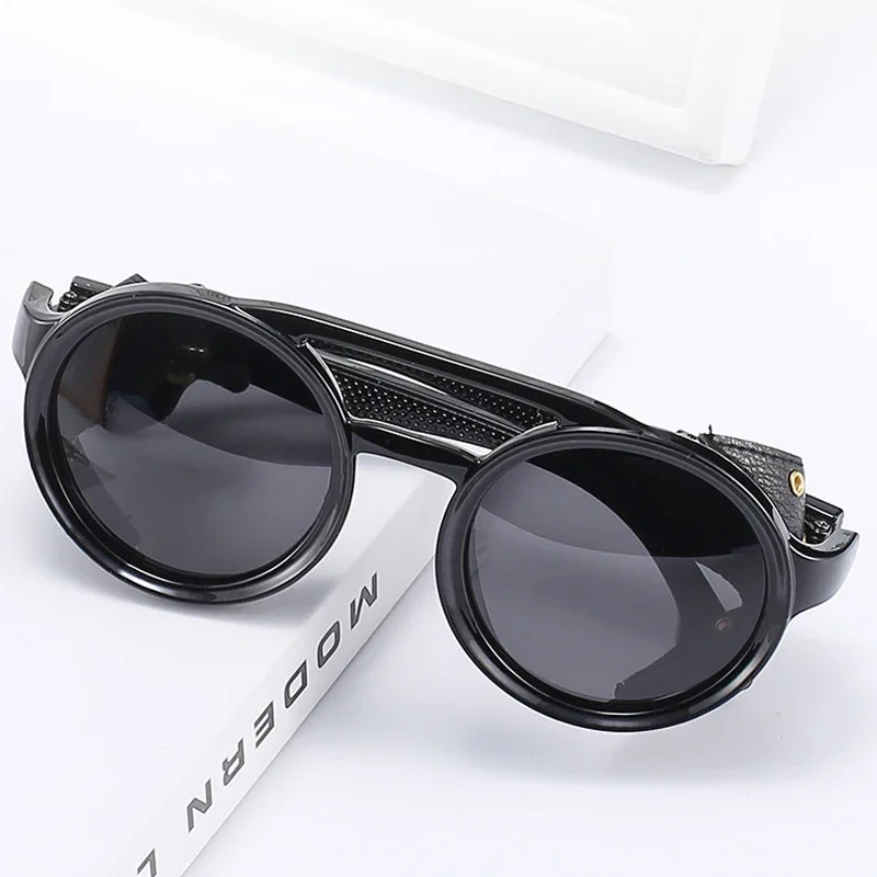New Punk Style Round Frame Sunglasses Men's and Women's Fashion Sunglasses Personalized Double Beam Inlaid Leather Glasses
New Punk Style Round Frame Sunglasses Men's and Women's Fashion Sunglasses Personalized Double Beam Inlaid Leather Glasses