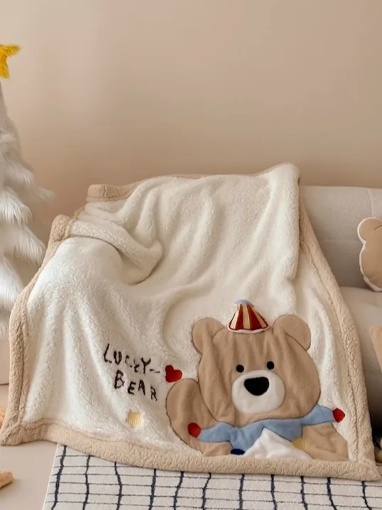 Утолщенное двухслойное одеяло из кораллового флиса и овечьего вельвета с мультяшным медведем, покрывало для дивана, плед для сна, теплое одеяло для зимы
Утолщенное двухслойное одеяло из кораллового флиса и овечьего вельвета с мультяшным медведем, покрывало для дивана, плед для сна, теплое одеяло для зимы