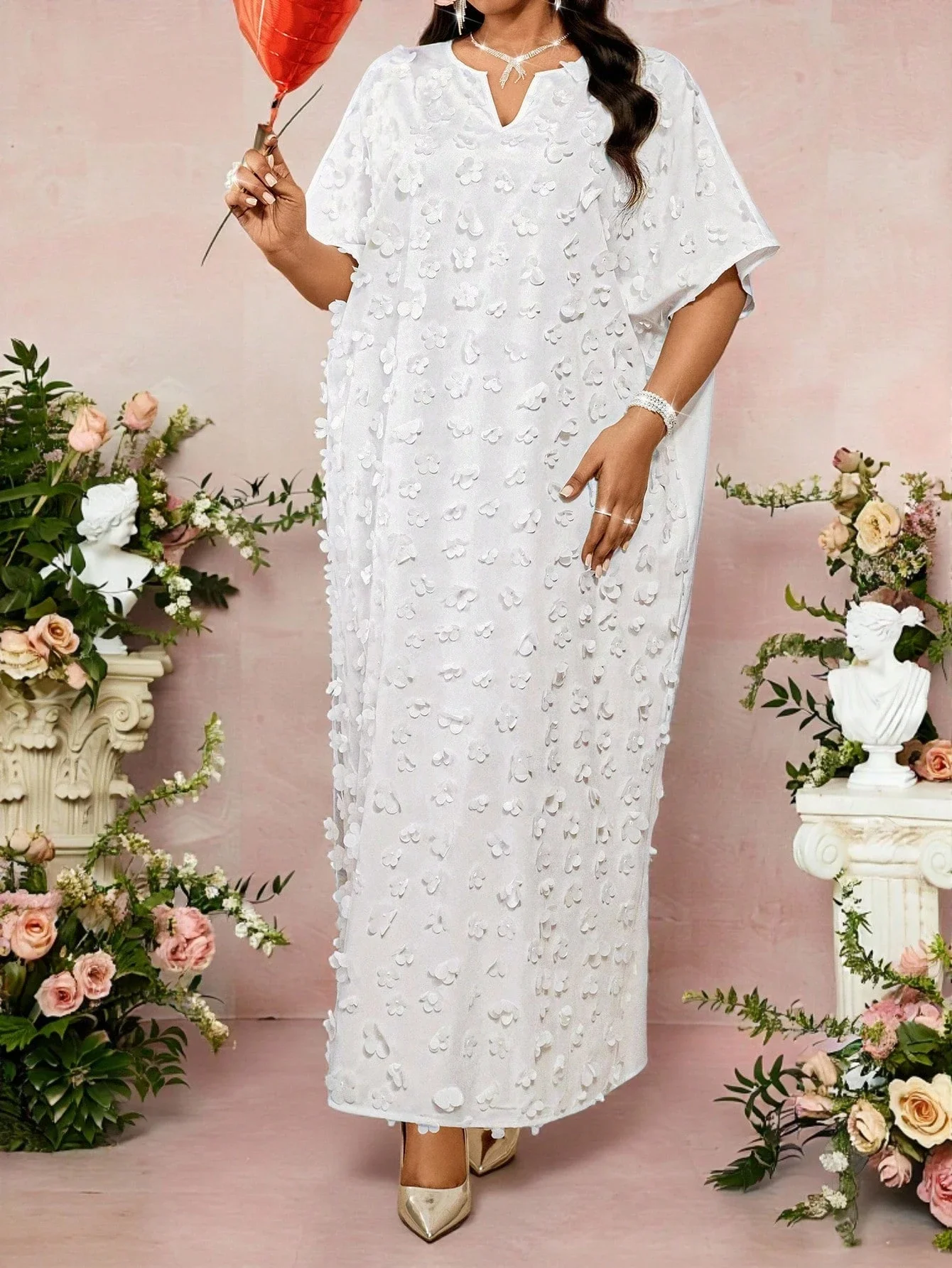 Elegant White Floral Applique Batwing Sleeve Floor Length Tunic Dress For Women
Elegant White Floral Applique Batwing Sleeve Floor Length Tunic Dress For Women
