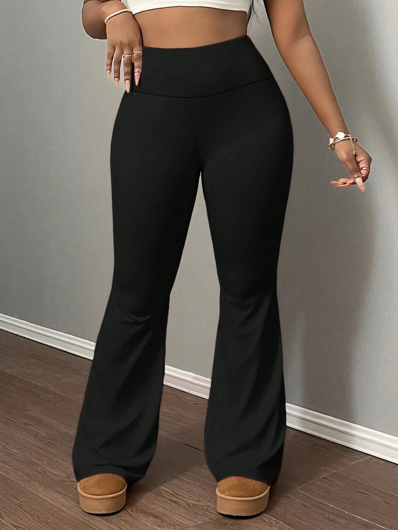 A Spring Women's Leggings, Black Yoga Pants, Micro Flared Design, High Waisted Elastic Fabric Soft And Comfortable
A Spring Women's Leggings, Black Yoga Pants, Micro Flared Design, High Waisted Elastic Fabric Soft And Comfortable