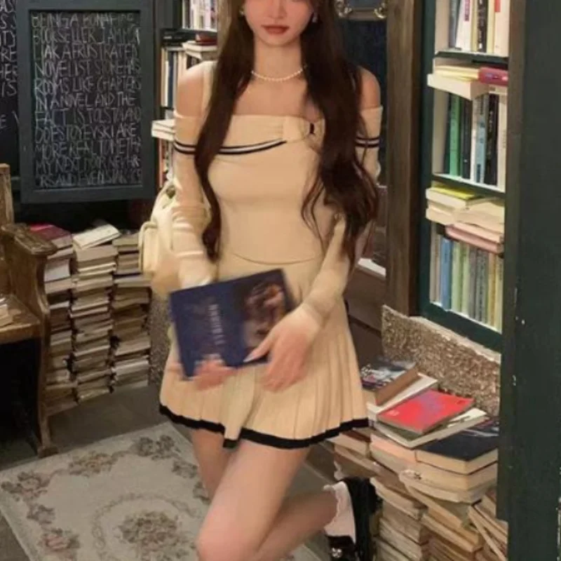 Korean Fahion Knitted Suit Woman Casual Long Sleeve Sweater Tops Slim Bodycon Y2k Mini Skirt Elegant 2 Piece Set 2023 Autumn
Korean Fahion Knitted Suit Woman Casual Long Sleeve Sweater Tops Slim Bodycon Y2k Mini Skirt Elegant 2 Piece Set 2023 Autumn