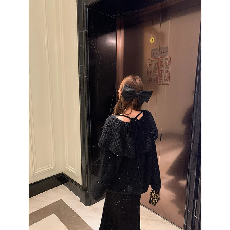 Chen Dayu Designed One-oulder Bright Sequin Knitted Sweater Women's Sle Casual Autumn Winter Loose Fit Bla iny Top
Chen Dayu Designed One-oulder Bright Sequin Knitted Sweater Women's Sle Casual Autumn Winter Loose Fit Bla iny Top