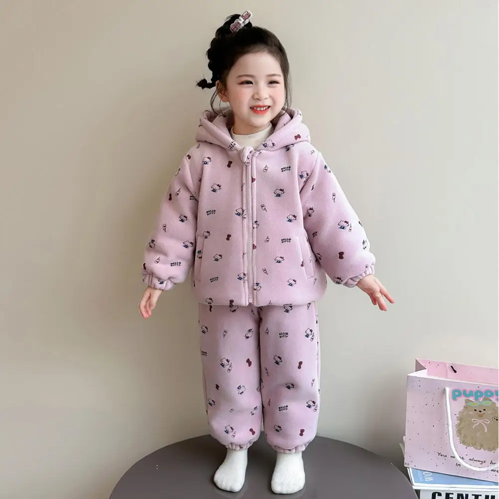 Sanrio Hello Kitty Girls' Pajamas Quilted Two-Piece Set That Can Be Worn Outside Children's Fleece and Thickened Home Clothes
Sanrio Hello Kitty Girls' Pajamas Quilted Two-Piece Set That Can Be Worn Outside Children's Fleece and Thickened Home Clothes
