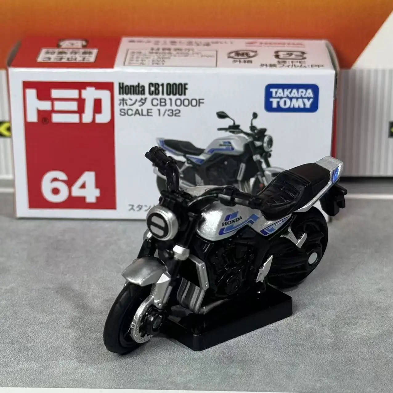 Takara Tomy Tomica No.64 CB1000F Diecast Mini Bike Collectible Toy Model Alloy car Diecast Model Replica Series Children Gifts
Takara Tomy Tomica No.64 CB1000F Diecast Mini Bike Collectible Toy Model Alloy car Diecast Model Replica Series Children Gifts