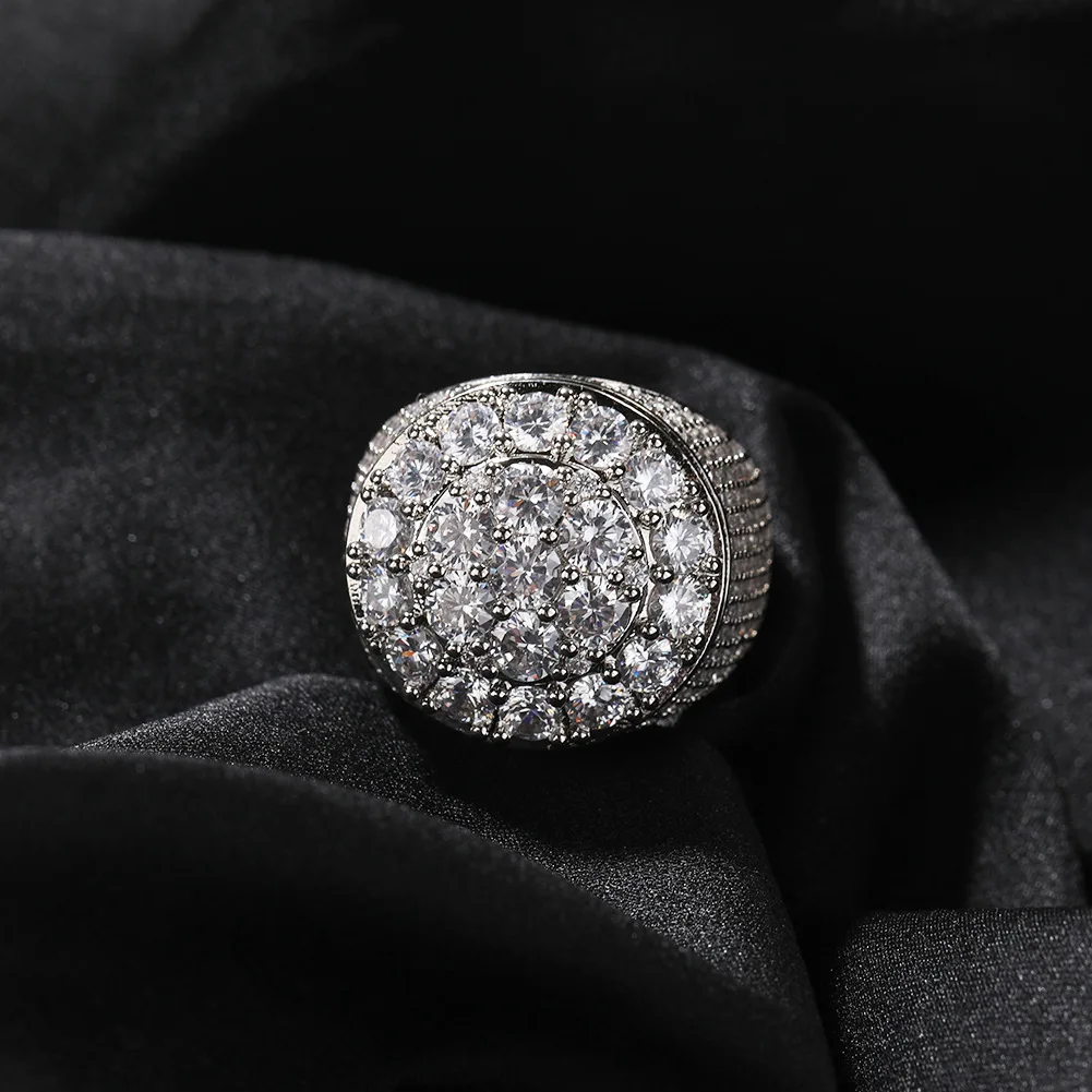New Hip Hop 5A+ CZ Stone Paved Bling Ice Out Big Round Finger Rings for Men Rapper Jewelry Gold Silver Color
New Hip Hop 5A+ CZ Stone Paved Bling Ice Out Big Round Finger Rings for Men Rapper Jewelry Gold Silver Color