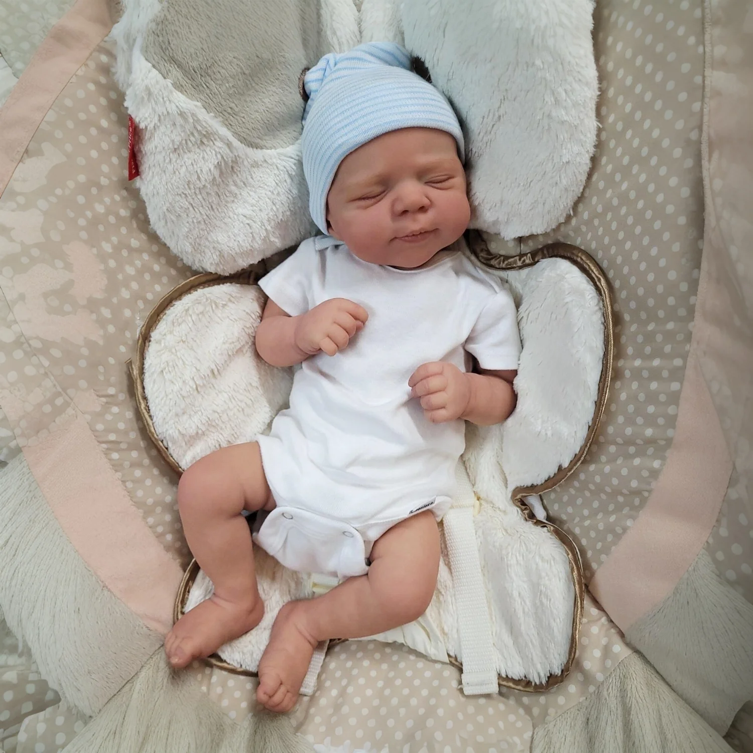 48 CM 3D-Paint With Visible Veins Full Vinyl Girl Body Reborn Asleep Baby Doll Toy Lifelike Bathe Toy Birthday Gift
48 CM 3D-Paint With Visible Veins Full Vinyl Girl Body Reborn Asleep Baby Doll Toy Lifelike Bathe Toy Birthday Gift
