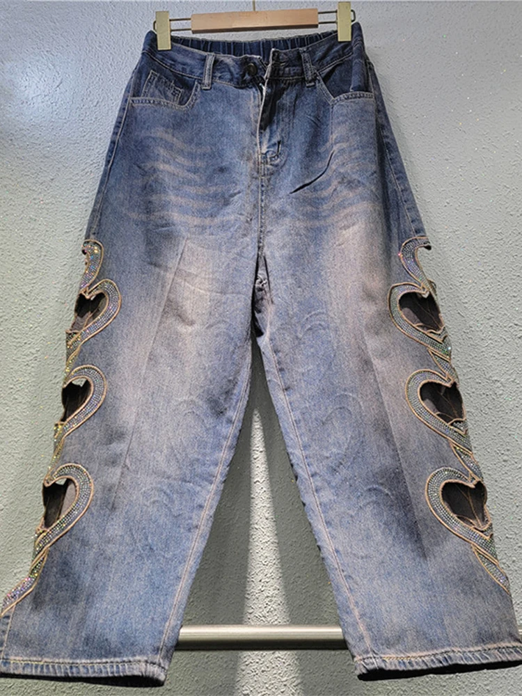 Retro Women's Denim High Waist Wide Leg Jeans Pant with Heart Cutout Patches Trendy Distressed Casual Streetwear Baggy Trousers
Retro Women's Denim High Waist Wide Leg Jeans Pant with Heart Cutout Patches Trendy Distressed Casual Streetwear Baggy Trousers