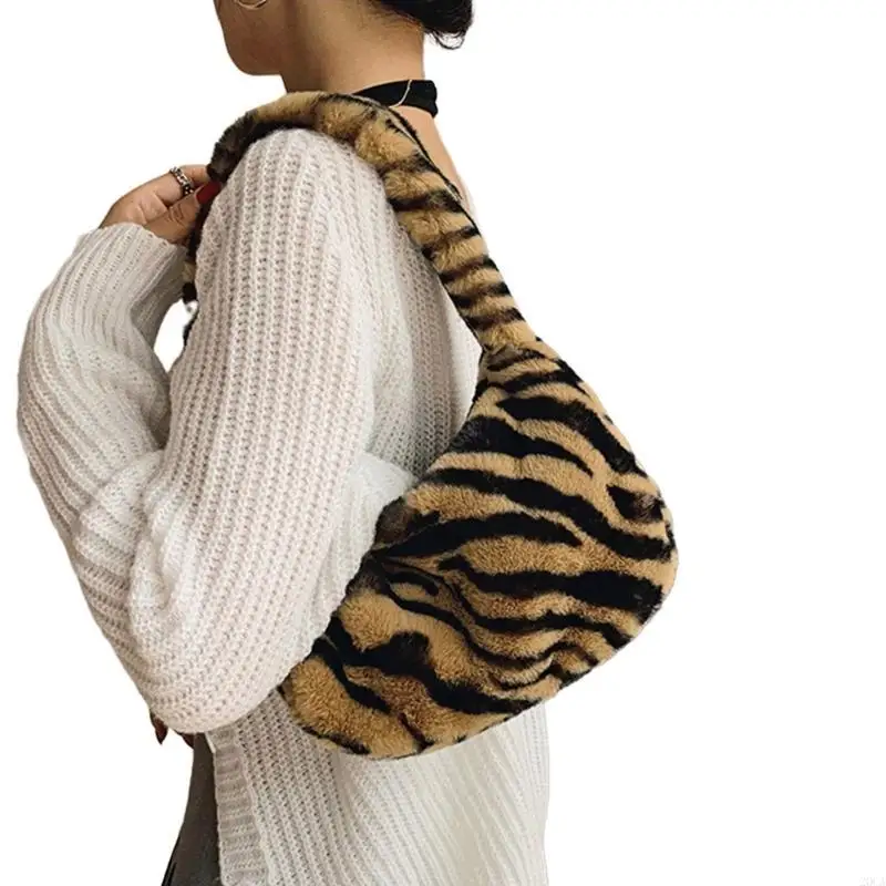 Tote Bag Shoulder Bag for Girl Women Plush Underarm Bag Fashion Trendy Handbag 20CA
Tote Bag Shoulder Bag for Girl Women Plush Underarm Bag Fashion Trendy Handbag 20CA