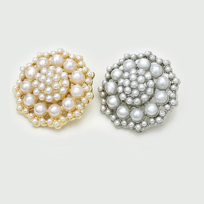 6Pcs/lot 23mm Fashionable hollow flower shaped metal gold silver pearl flower button women's suit coat decorative button N508
6Pcs/lot 23mm Fashionable hollow flower shaped metal gold silver pearl flower button women's suit coat decorative button N508