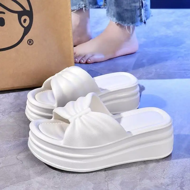 Chunky Platform Slippers for Women 2026 Summer Comfort Soft Sole Beach Shoes Slides Woman Thick Bottom Non-Slip Sandals Ladies
Chunky Platform Slippers for Women 2026 Summer Comfort Soft Sole Beach Shoes Slides Woman Thick Bottom Non-Slip Sandals Ladies