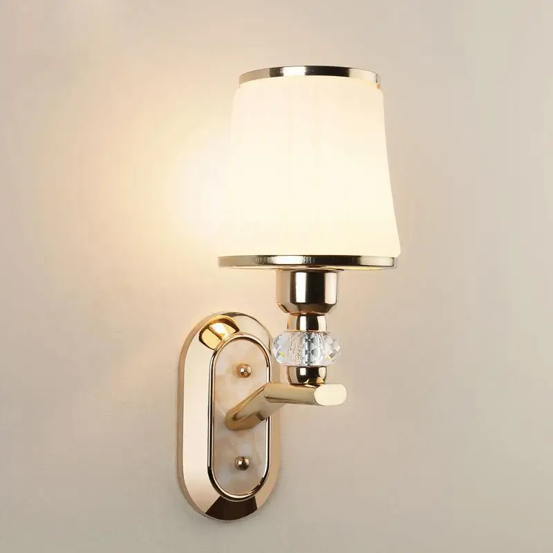Modern LED Wall Lamp with Glass Lampshade Wall Sconces for Hotel Bedroom Bedside Living Room Stairs Home Decoration
Modern LED Wall Lamp with Glass Lampshade Wall Sconces for Hotel Bedroom Bedside Living Room Stairs Home Decoration