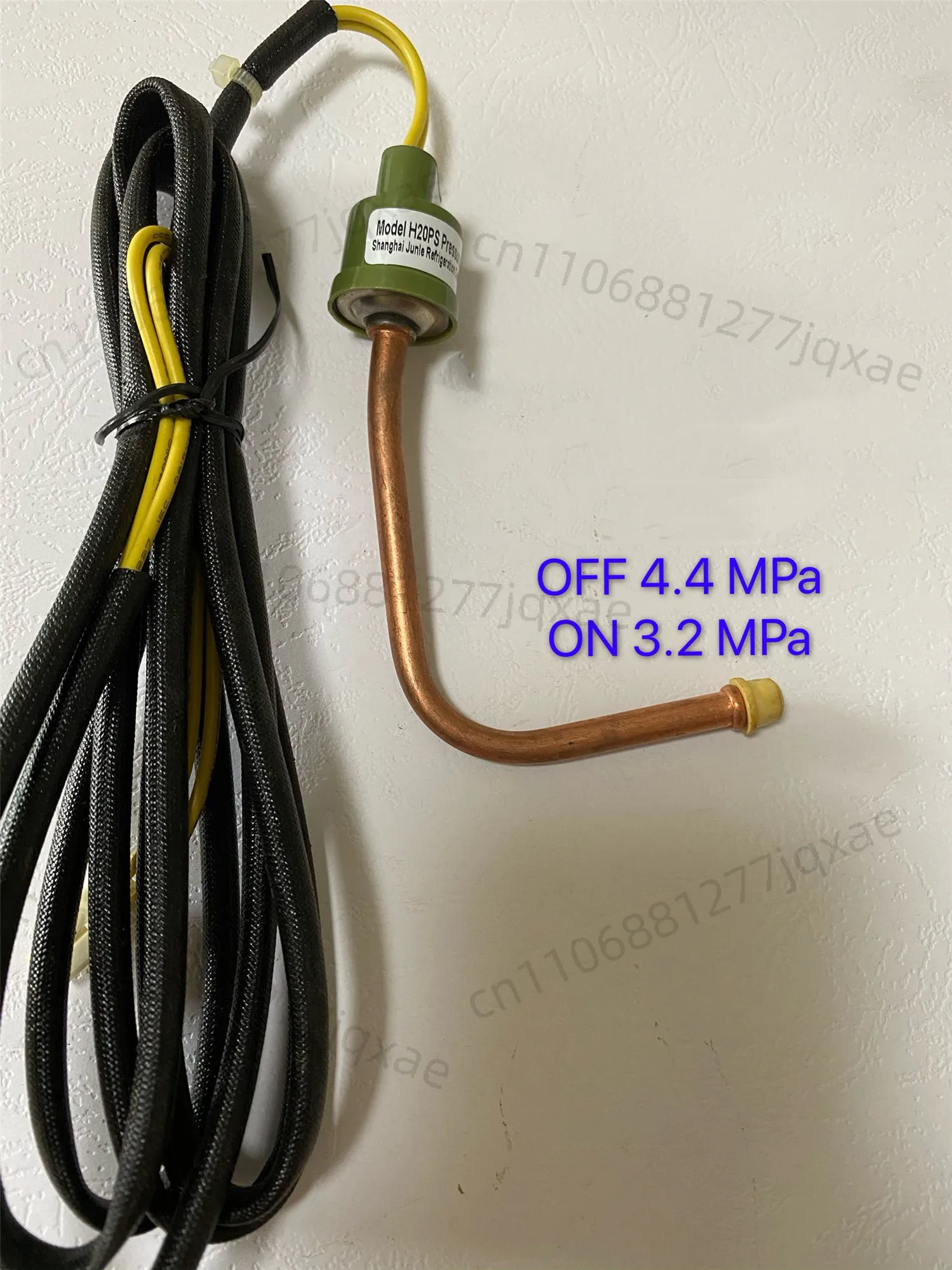 H20PS type pressure controller OFF 4.4MPa ON 3.2MPa high and low pressure switch genuine
H20PS type pressure controller OFF 4.4MPa ON 3.2MPa high and low pressure switch genuine