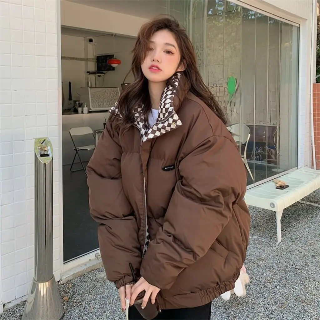 Women's Winter Thickened Puffer Jacket Checkerboard Pattern down Cotton Stand Collar Short Loose Bf Style Coat
Women's Winter Thickened Puffer Jacket Checkerboard Pattern down Cotton Stand Collar Short Loose Bf Style Coat