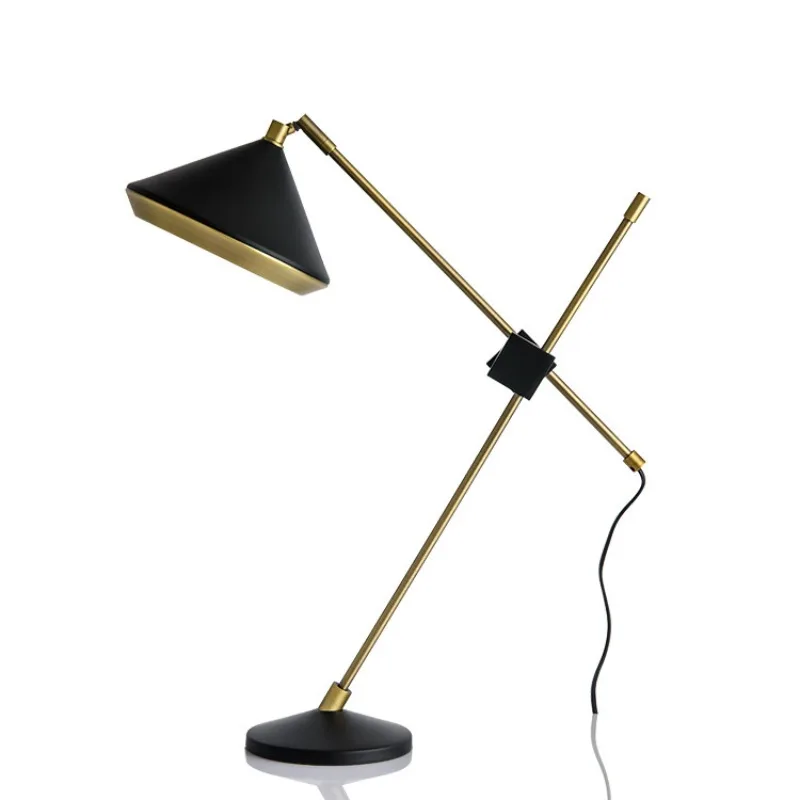 Simple creative metal desk lamp bedroom bedside American designer desk lamp
Simple creative metal desk lamp bedroom bedside American designer desk lamp