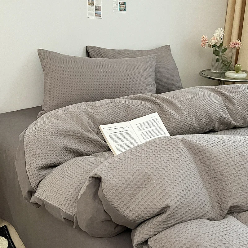 For 2024 new high-quality cotton breathable skin-friendly solid color double-sided printed dyed bed sheets quilt covers 4pcs
For 2024 new high-quality cotton breathable skin-friendly solid color double-sided printed dyed bed sheets quilt covers 4pcs