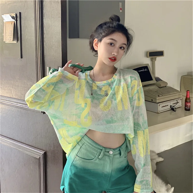 Trendy Women's Crop Top With Letter Print Batwing Sleeve Loose Fit Streetwear Style Sheer Fabric Music Festival Casual Wear
Trendy Women's Crop Top With Letter Print Batwing Sleeve Loose Fit Streetwear Style Sheer Fabric Music Festival Casual Wear