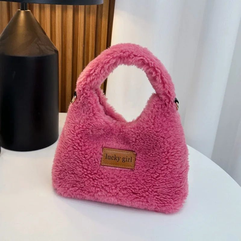 Faux Lamb Wool Women's Hobos Clutch Handbags Simple Letter Plush Female Tote Shoulder Bags Ladies Chain Fluffy Crossbody Bag
Faux Lamb Wool Women's Hobos Clutch Handbags Simple Letter Plush Female Tote Shoulder Bags Ladies Chain Fluffy Crossbody Bag