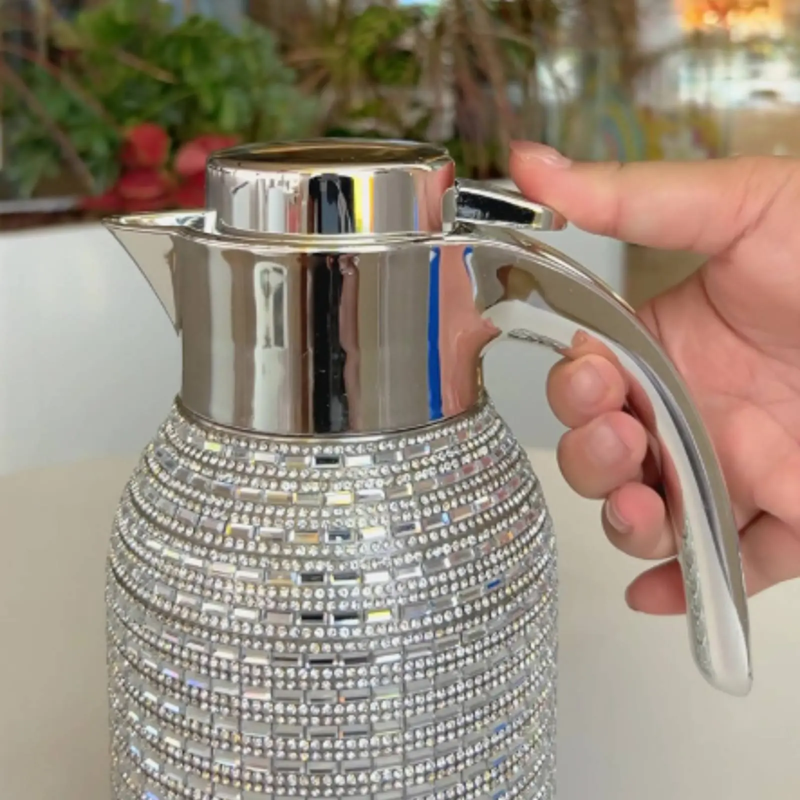 Crystal Thermal Pot Double Walled Sparkling Insulated Tea Pot Vacuum Insulated Jug Leak-Resistant Hot Beverage Dispenser
Crystal Thermal Pot Double Walled Sparkling Insulated Tea Pot Vacuum Insulated Jug Leak-Resistant Hot Beverage Dispenser