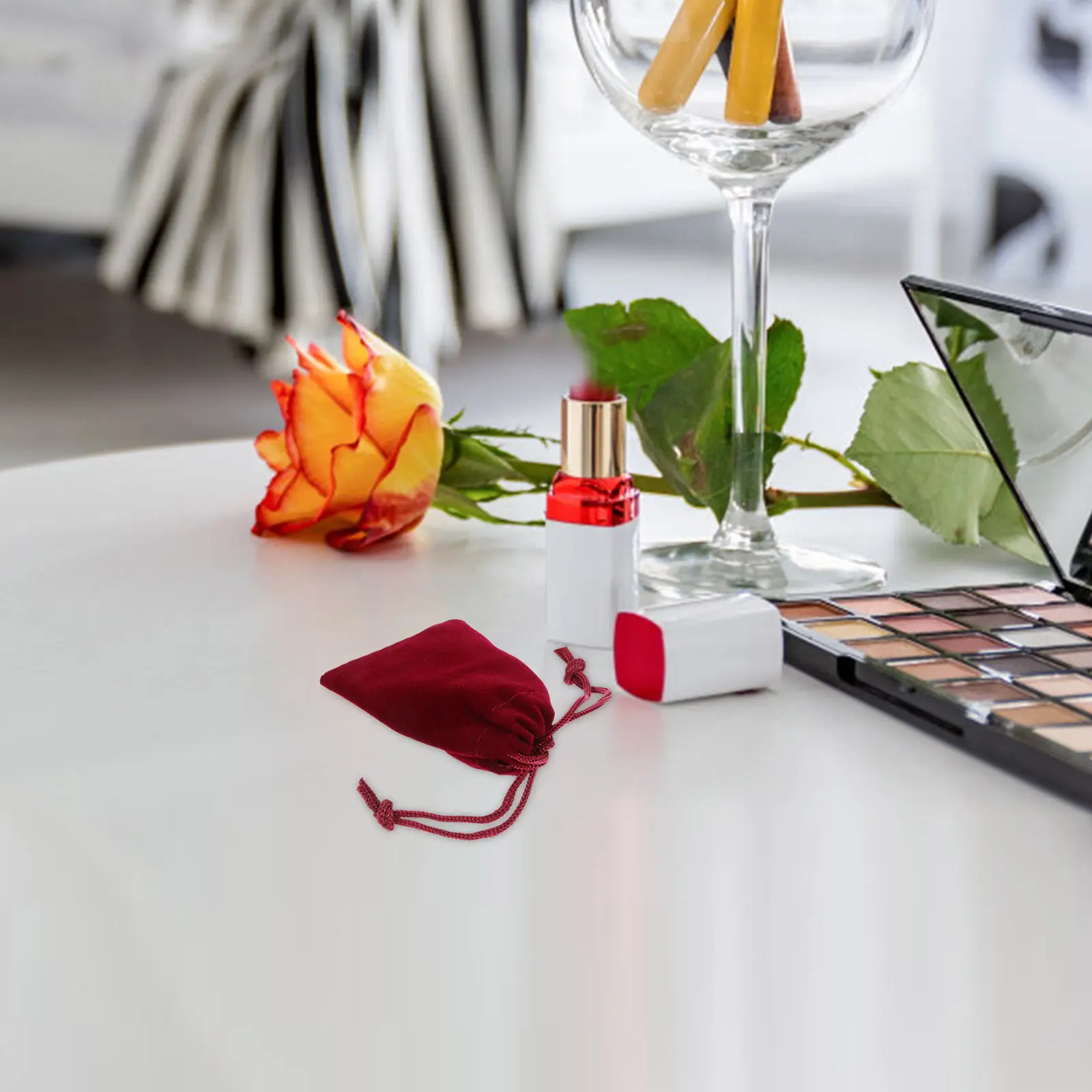 50 шт. мешочков для хранения украшений, подарочные мешочки на шнурке, портативные маленькие мешочки на шнурке для колец, серег, ожерелий, свадебных подарков
50 шт. мешочков для хранения украшений, подарочные мешочки на шнурке, портативные маленькие мешочки на шнурке для колец, серег, ожерелий, свадебных подарков