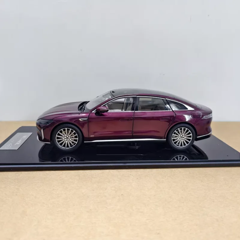 Литой под давлением масштаб 1:18 Fulwin A9L New Energy Sedan, модель автомобиля из сплава для взрослых, классическая коллекция, украшение, подарочные игрушки, статический дисплей
Литой под давлением масштаб 1:18 Fulwin A9L New Energy Sedan, модель автомобиля из сплава для взрослых, классическая коллекция, украшение, подарочные игрушки, статический дисплей