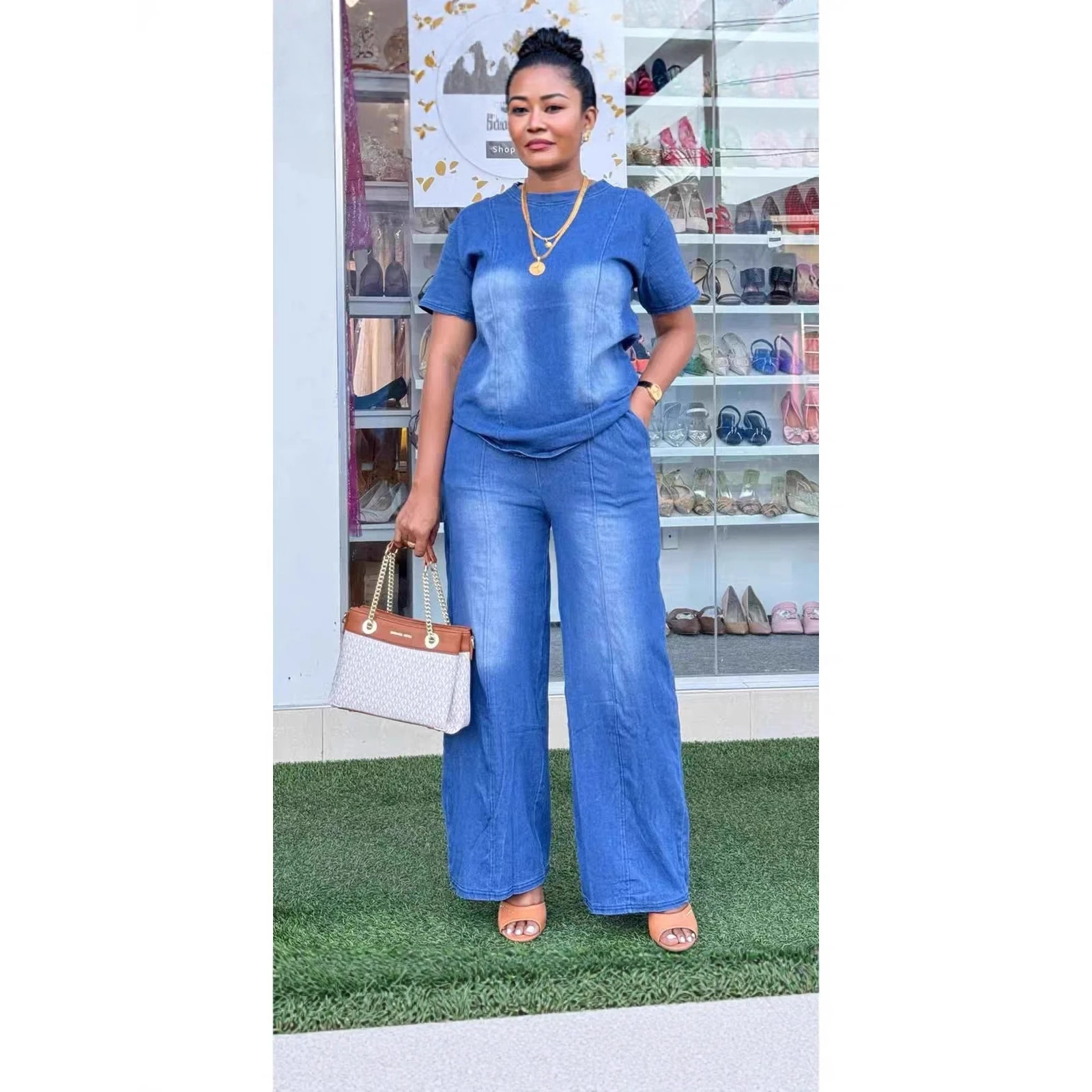 Washed Blue Loose Short Sleeve Denim Women's Set High Waist Cotton Pants Fashionable New Arrival Ladies' Outfit
Washed Blue Loose Short Sleeve Denim Women's Set High Waist Cotton Pants Fashionable New Arrival Ladies' Outfit