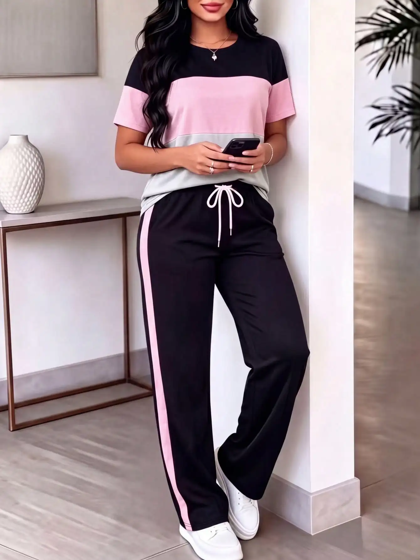 Spring/summer women's new round neck striped color-block short-sleeve T-shirt paired with casual daily elastic waist drawstring color-block pants two-piece set, fashionable color-blocked pocket casual home set
Spring/summer women's new round neck striped color-block short-sleeve T-shirt paired with casual daily elastic waist drawstring color-block pants two-piece set, fashionable color-blocked pocket casual home set