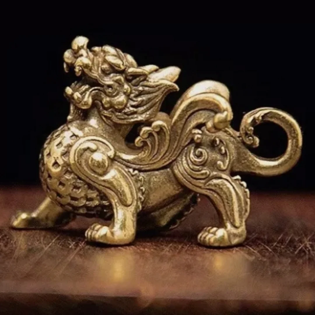 Rare Brass Flying Pixiu Animal Statue Small Sculpture Tabletop Figurine Decor
Rare Brass Flying Pixiu Animal Statue Small Sculpture Tabletop Figurine Decor