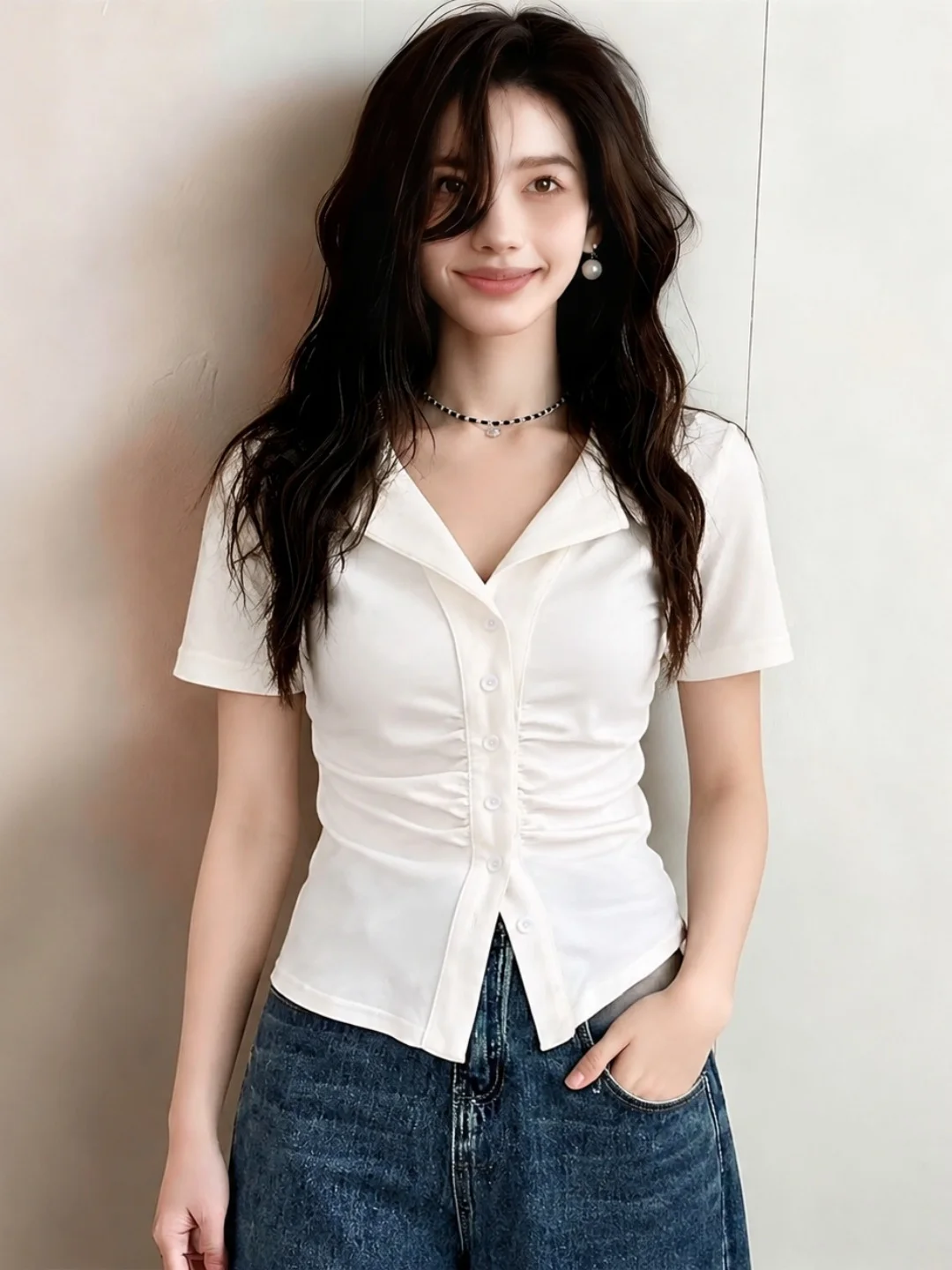 Fashionable Pleated Short Sleeve Waist-Cinching Shirt Women's Neck Pure Color Commute Friendly Slim Fit Summer Top
Fashionable Pleated Short Sleeve Waist-Cinching Shirt Women's Neck Pure Color Commute Friendly Slim Fit Summer Top