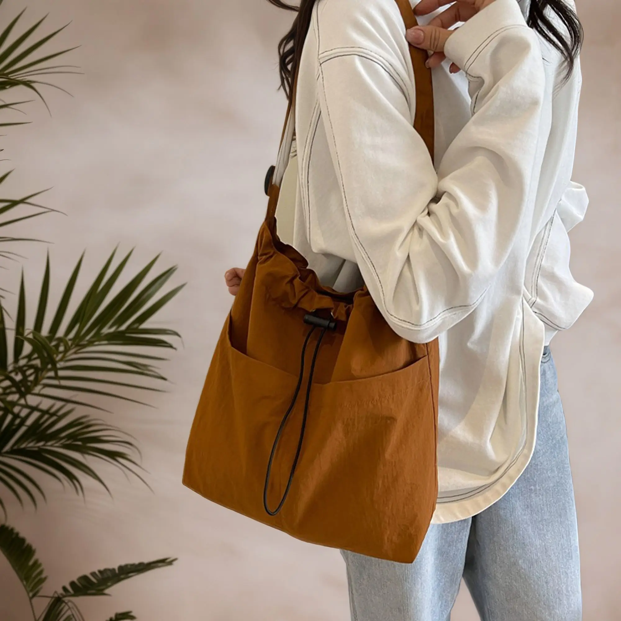 Commuting Large Capacity Storage Diagonal Cross Bag Fashionable and Versatile Shopping Student Class Drawstring Bucket Bags
Commuting Large Capacity Storage Diagonal Cross Bag Fashionable and Versatile Shopping Student Class Drawstring Bucket Bags