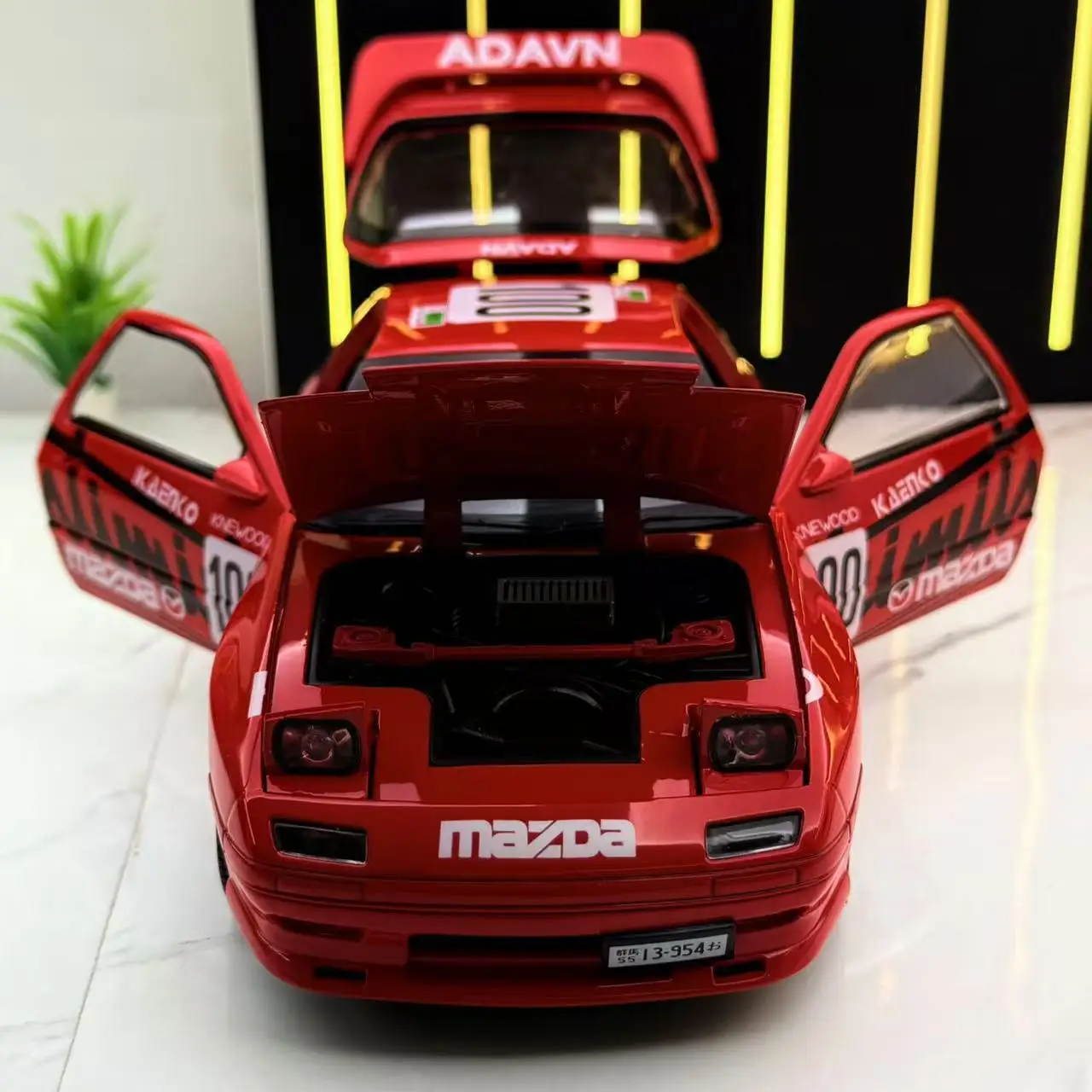 Alloy Car Model 1:24 Mazda RX7-FC Pulling Edition Power Toy Model Desktop Ornament Birthday Gift
Alloy Car Model 1:24 Mazda RX7-FC Pulling Edition Power Toy Model Desktop Ornament Birthday Gift