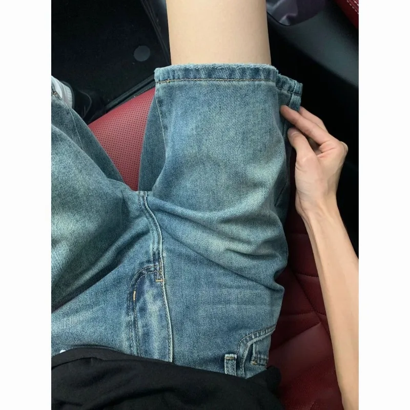 American Female Retro Straight Leg Blue Denim Shorts Women Summer 2026 New High Waisted and Slim Fit, Loose Five Inch Shorts
American Female Retro Straight Leg Blue Denim Shorts Women Summer 2026 New High Waisted and Slim Fit, Loose Five Inch Shorts