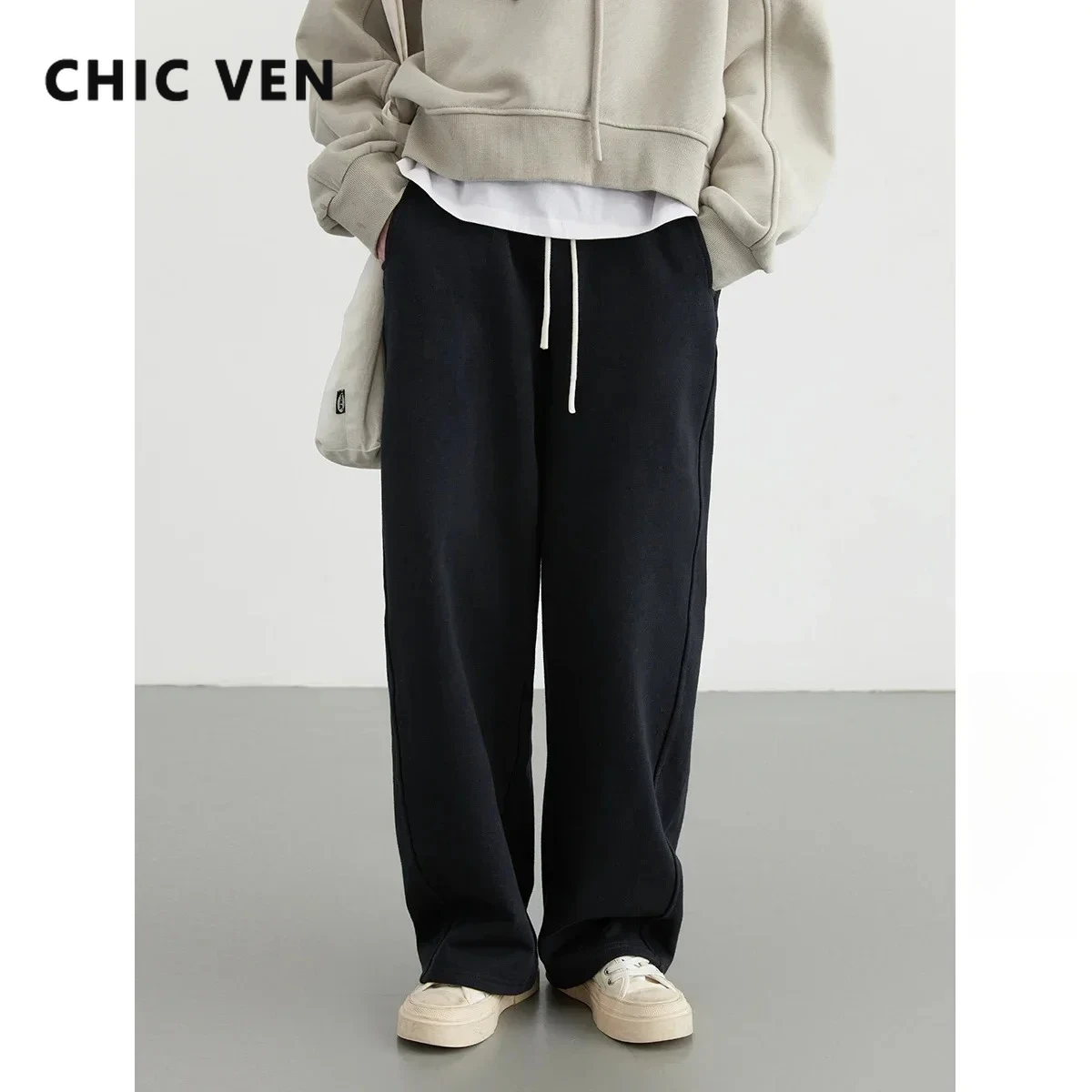 CHIC VEN New Women Long Pants Loose Casual Solid High Waist Wide Leg Woman Trousers Sports Streetwear Autumn Winter 2026
CHIC VEN New Women Long Pants Loose Casual Solid High Waist Wide Leg Woman Trousers Sports Streetwear Autumn Winter 2026