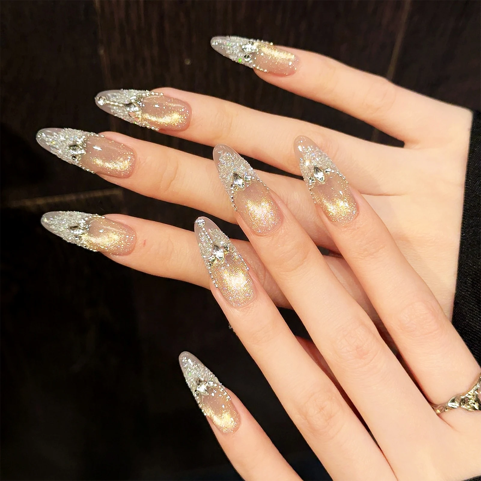 Handmade Press On Nails Pearlescent Cat's Eye Fake Nails Long Oval Almond Nude Nail Art Tassel Diamond French False Nails 10pcs
Handmade Press On Nails Pearlescent Cat's Eye Fake Nails Long Oval Almond Nude Nail Art Tassel Diamond French False Nails 10pcs