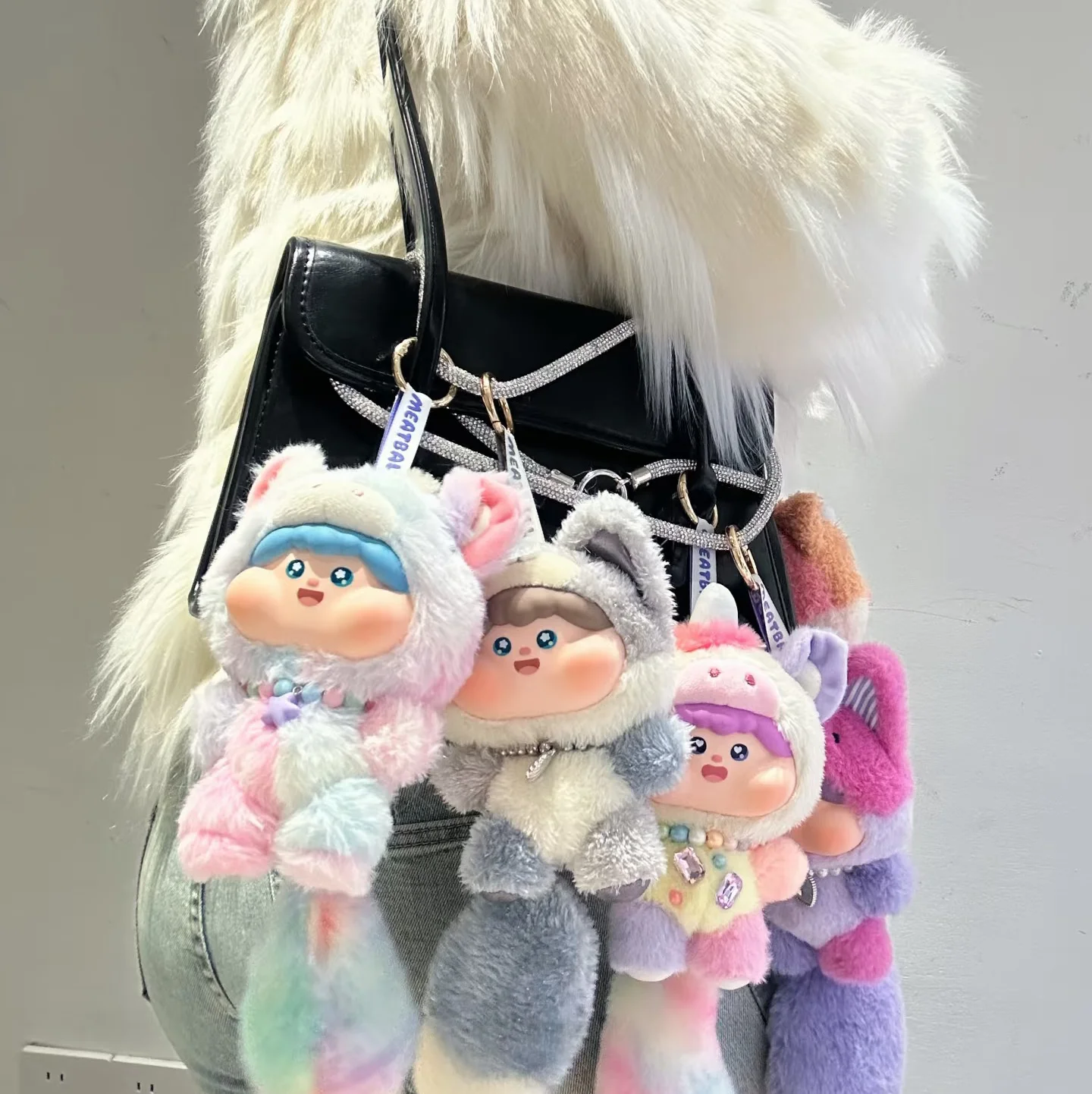 Genuine Fluffy Metaball V2 Meatball Cotton Candy Little Treasure Blind Box Vinyl Doll Bag Pendant Trendy Handmade Birthday Gift
Genuine Fluffy Metaball V2 Meatball Cotton Candy Little Treasure Blind Box Vinyl Doll Bag Pendant Trendy Handmade Birthday Gift