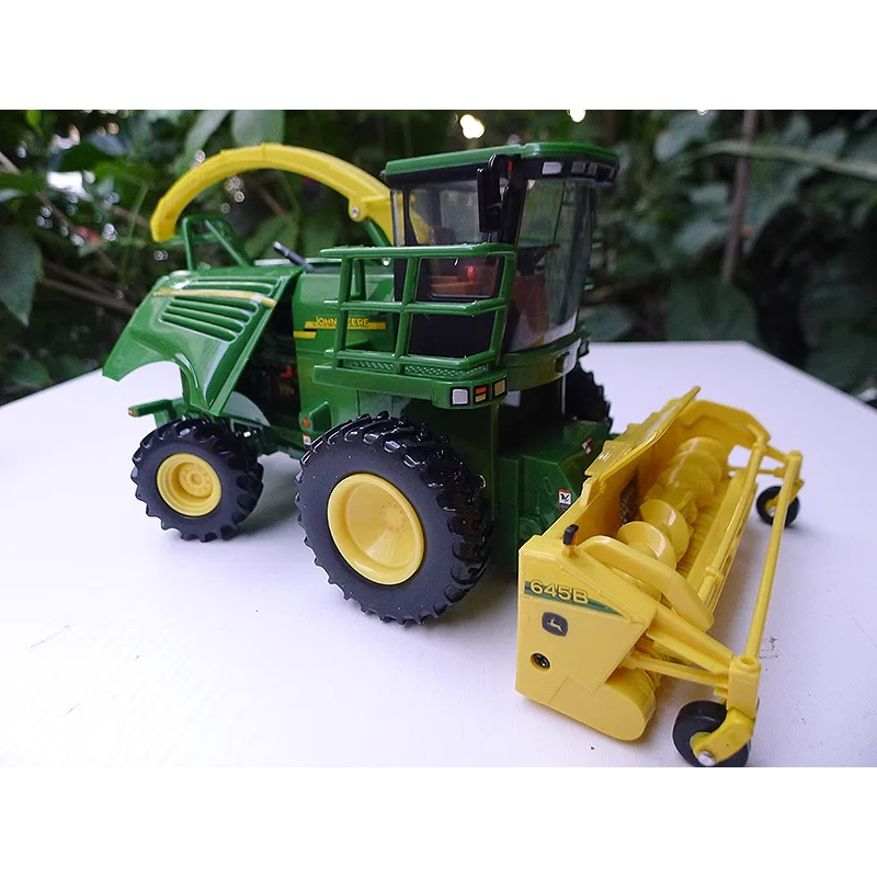 Diecast ERTL 1:32 Scale 7500 Combine Harvester Agricultural Alloy Car Model Collectible Toy Gift Souvenir Display Ornament
Diecast ERTL 1:32 Scale 7500 Combine Harvester Agricultural Alloy Car Model Collectible Toy Gift Souvenir Display Ornament