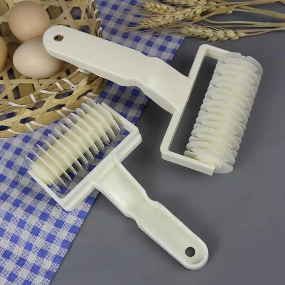 Cake Decorating Ribbons Baking Tools Pizza Dough Roller Cutter Plastic Embossing Lattice Wheel Pastry Ribbon Stripe for Cake
Cake Decorating Ribbons Baking Tools Pizza Dough Roller Cutter Plastic Embossing Lattice Wheel Pastry Ribbon Stripe for Cake