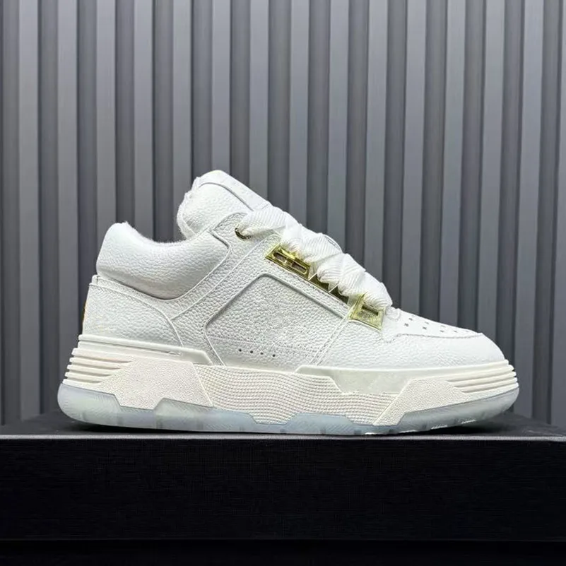 Bread shoes men's thick soled height increasing anti slip board shoes autumn versatile casual sports moral training women's shoe
Bread shoes men's thick soled height increasing anti slip board shoes autumn versatile casual sports moral training women's shoe