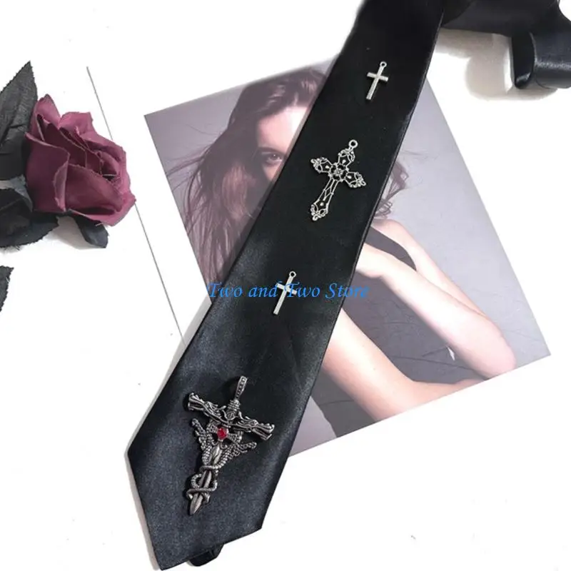 HX6F Student Pre Tied Neck Ties Preepy Look Carved Pin Metal Crosses Dark Tie Cravat Vintage Neck Wear Accessories
HX6F Student Pre Tied Neck Ties Preepy Look Carved Pin Metal Crosses Dark Tie Cravat Vintage Neck Wear Accessories