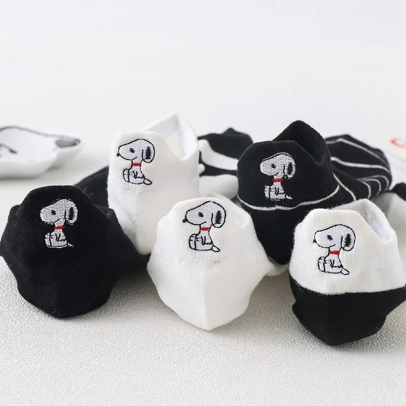 5Pairs Cute Snoopy Woman Socks Pure Cotton Summer Thin Style Cartoon Socks For Women Sweat Absorbing Odor Preventing Low Top Men
5Pairs Cute Snoopy Woman Socks Pure Cotton Summer Thin Style Cartoon Socks For Women Sweat Absorbing Odor Preventing Low Top Men
