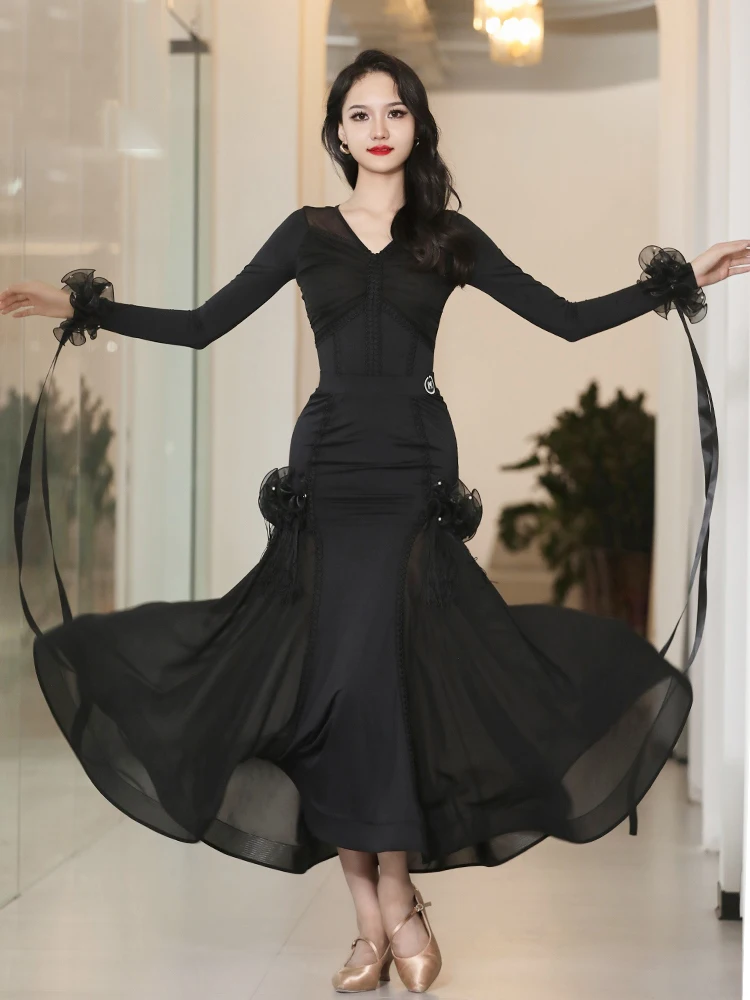 2024 Ballroom Dance Competition Clothing For Women Long Sleeved Big Swing Skirts Suit Adult Waltz Modern Dance Dresses DQS15274
2024 Ballroom Dance Competition Clothing For Women Long Sleeved Big Swing Skirts Suit Adult Waltz Modern Dance Dresses DQS15274