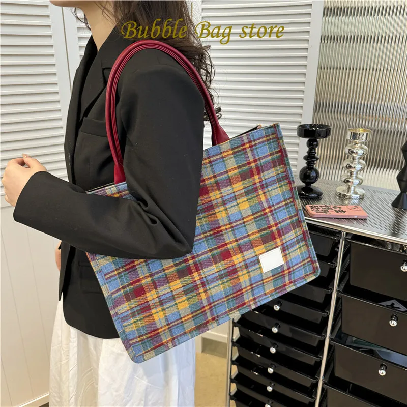 Literary Plaid Large Capacity Bag Women's New Student Versatile Canvas Bag 2024 Spring and Summer Niche Fashion Shoulder Bag
Literary Plaid Large Capacity Bag Women's New Student Versatile Canvas Bag 2024 Spring and Summer Niche Fashion Shoulder Bag