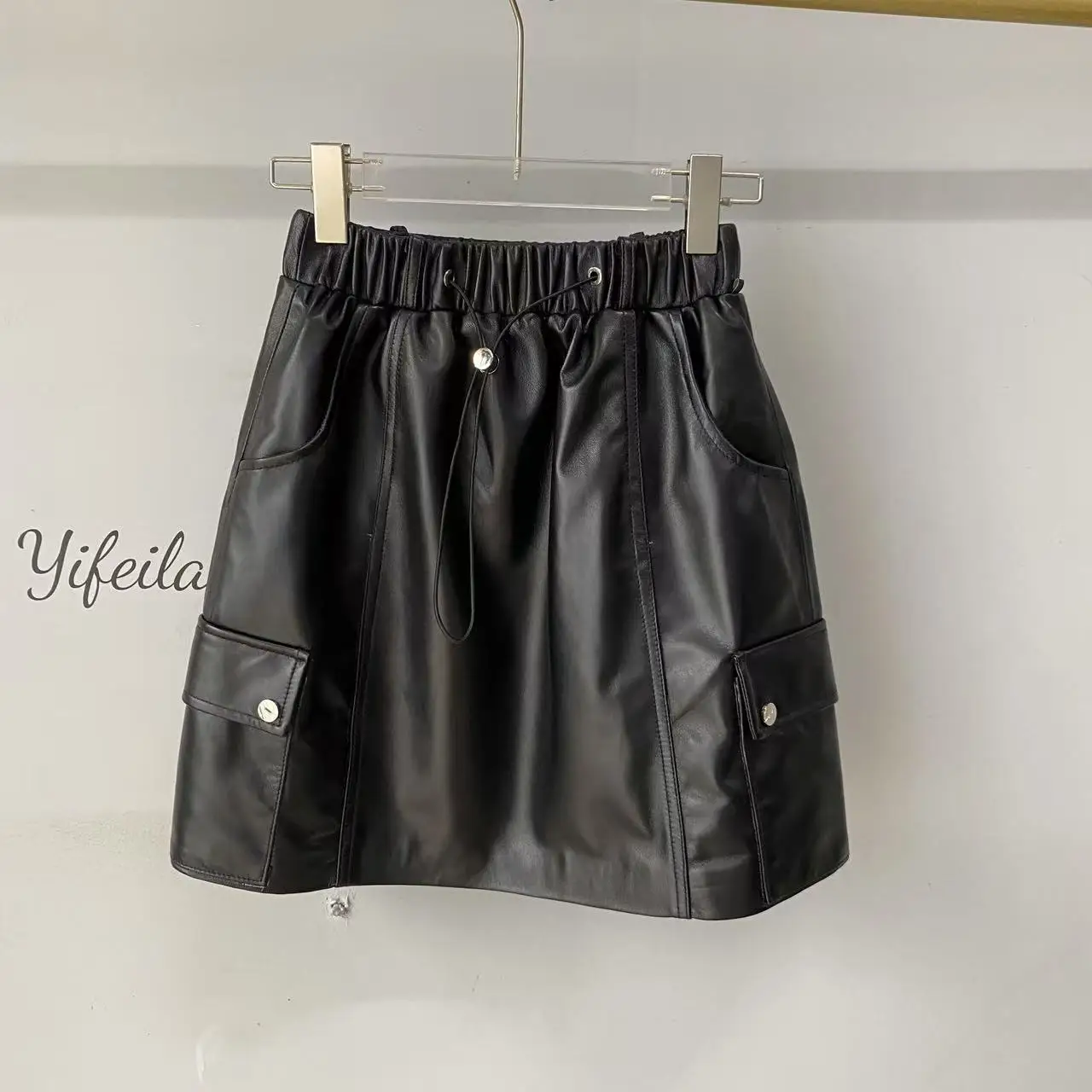 Fall 2025 New Sle Women's Faionable ort Skirt Workwear Versatile Leather eepskin Elastic Waist Slimming Skirt
Fall 2025 New Sle Women's Faionable ort Skirt Workwear Versatile Leather eepskin Elastic Waist Slimming Skirt