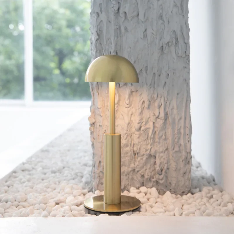 New Decorative Bar Table Lamp Wholesale Bedroom Bedhead Touch Night Light Restaurant Cafe USB Rechargeable Table Lamp
New Decorative Bar Table Lamp Wholesale Bedroom Bedhead Touch Night Light Restaurant Cafe USB Rechargeable Table Lamp