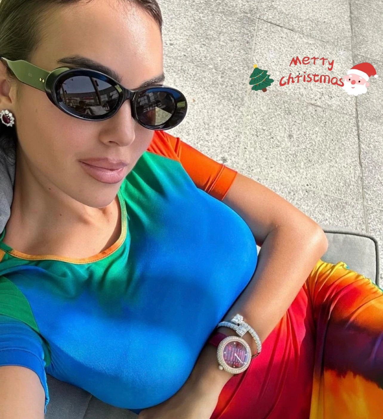 Оригинальный дизайнер G Маленькая круглая оправа Персонализированные европейские и американские солнцезащитные очки Женские универсальные модные солнцезащитные очки знаменитостей
Оригинальный дизайнер G Маленькая круглая оправа Персонализированные европейские и американские солнцезащитные очки Женские универсальные модные солнцезащитные очки знаменитостей