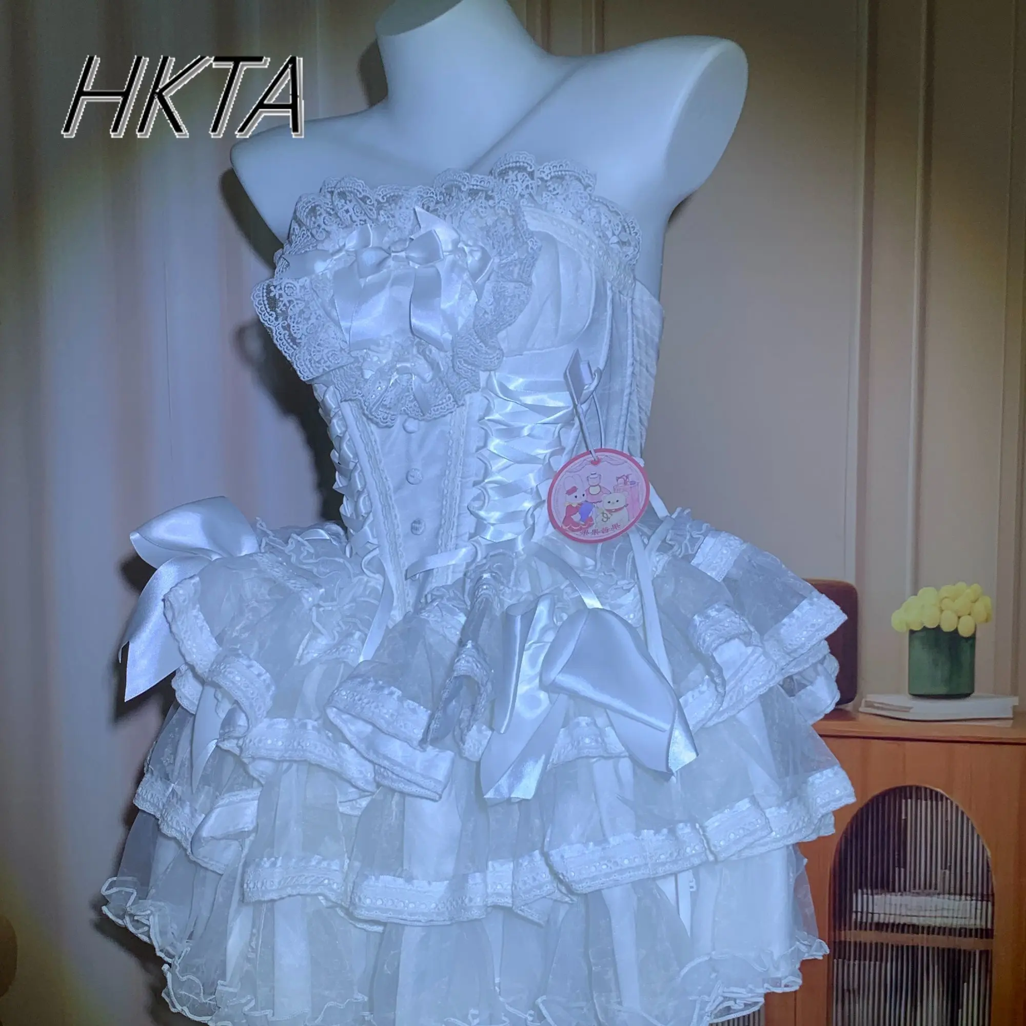 Lolita Girl Princess White Suspender Dress JSK Women Elegant Sweet Lace Stitching Slim High Waist Strap Cake Dresses Summer New
Lolita Girl Princess White Suspender Dress JSK Women Elegant Sweet Lace Stitching Slim High Waist Strap Cake Dresses Summer New